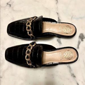 Brand New Vince Camuto Rachey Chain Flat